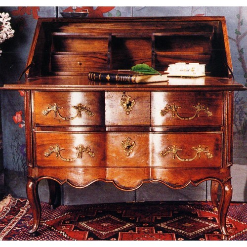 Bureau dos d'âne Louis xv noyer