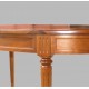 Table ovale de style Louis XVI en noyer